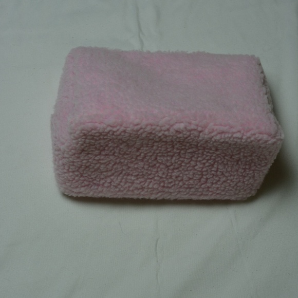 Juicy Couture Fluffy Makeup Bag - Picture 8 of 8